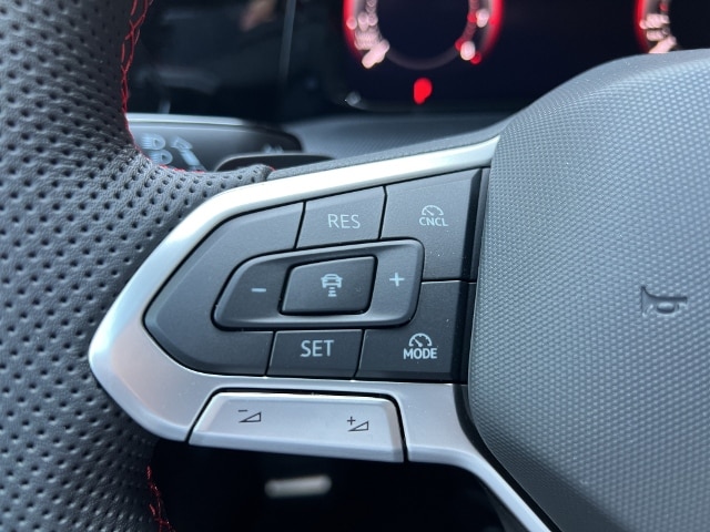 Volkswagen Golf 2.0 TSI DSG Golf VIII