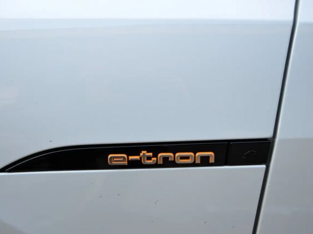 Audi e-tron Quattro