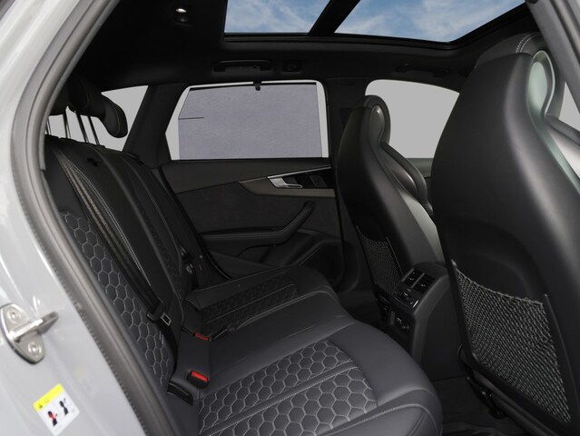 Audi RS4 Avant Quattro