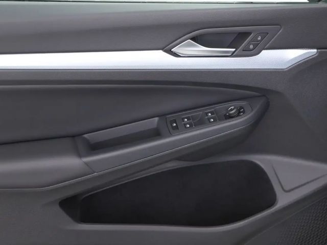 Volkswagen Golf 1.5 TSI Golf VIII