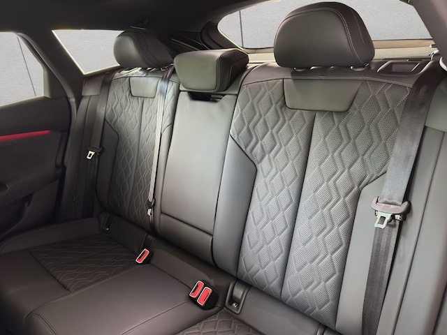 Audi A6 e-tron Avant Quattro