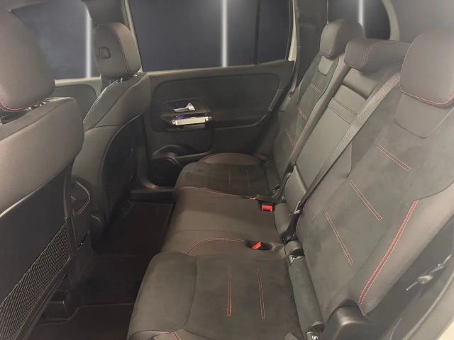 Mercedes-Benz GLB 200 AMG Line