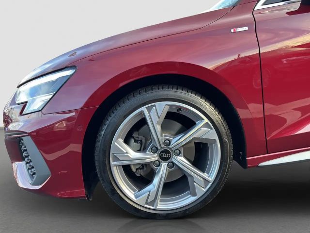 Audi A3 40 TFSI Quattro S-Tronic Sedan