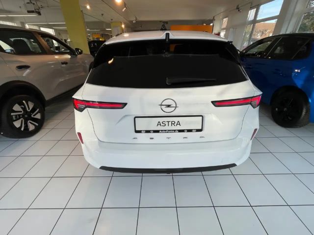 Opel Astra Edition Sports Tourer