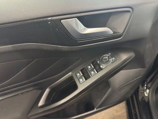 Ford Focus EcoBoost ST Line Wagon