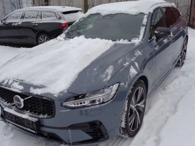 Volvo V90 R-Design