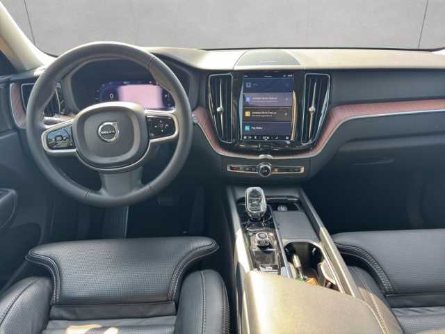 Volvo XC60 Dark Plus