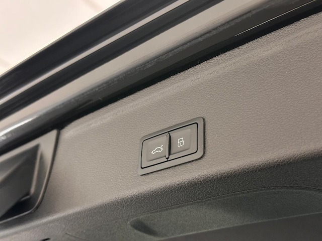 Audi A4 40 TFSI Avant S-Line S-Tronic