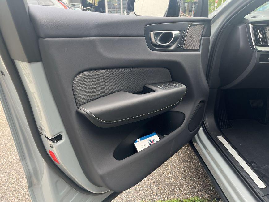 Volvo XC60 AWD Dark Plus T6