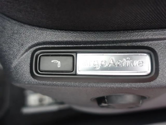 Volkswagen T-Roc 1.5 TSI DSG R-Line