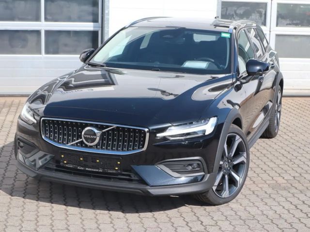 Volvo V60 Cross Country AWD Ultimate