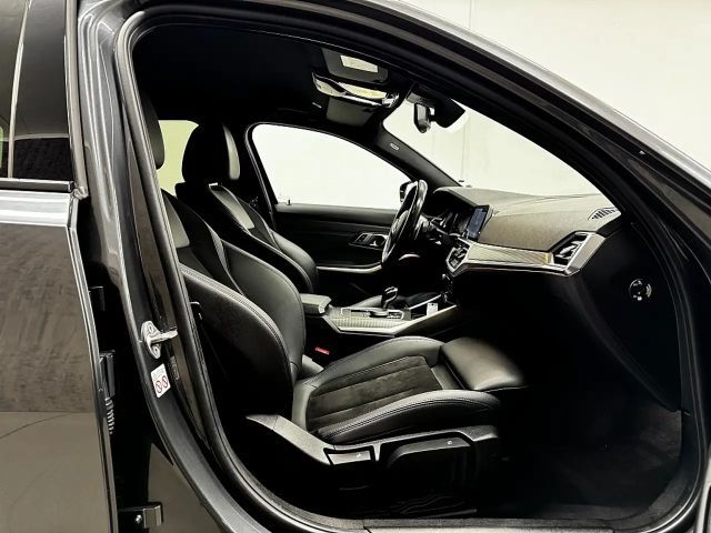 BMW 330 330e M-Sport Touring xDrive