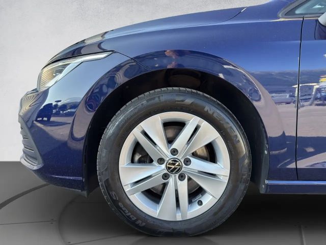 Volkswagen Golf Life Variant