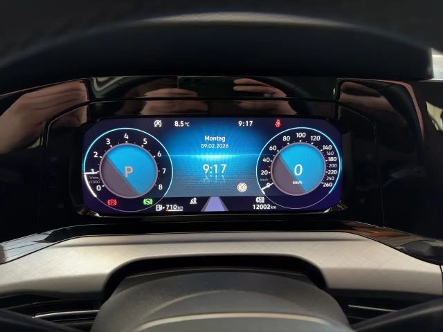 Volkswagen Golf 1.5 eTSI DSG Life Variant