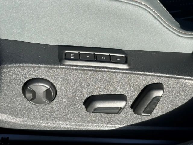 Cupra Leon 2.0 TSI DSG VZ