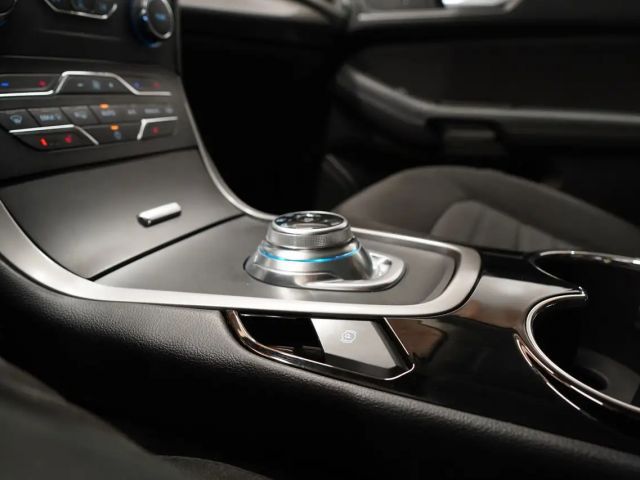 Ford S-Max 2,0 EcoBl. Aut. ''7SITZ*AHK*LED*NAVI*R-KAM''