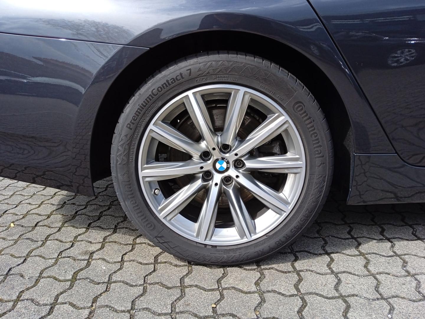 BMW 540 540d Luxury Line Sedan xDrive