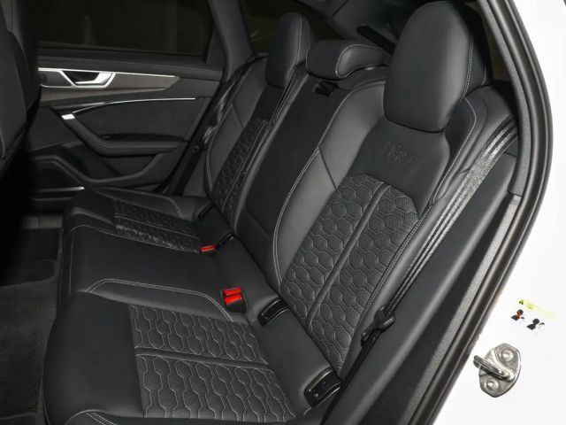 Audi RS6 AHK Matrix HUD Keramik Pano 305km/h