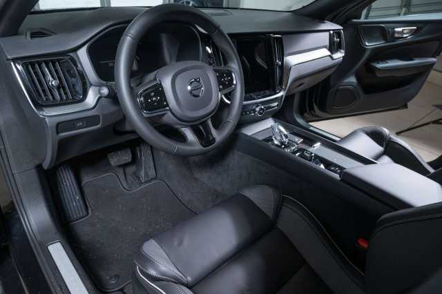 Volvo V60 Dark Plus