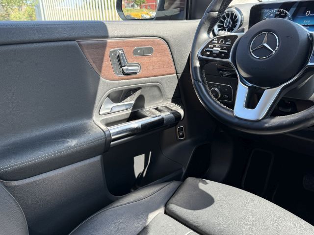 Mercedes-Benz EQA 300 4MATIC