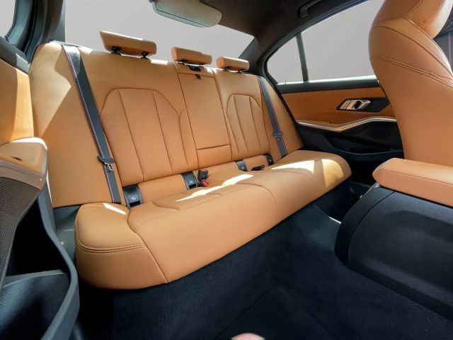 BMW 330 330i M-Sport Sedan