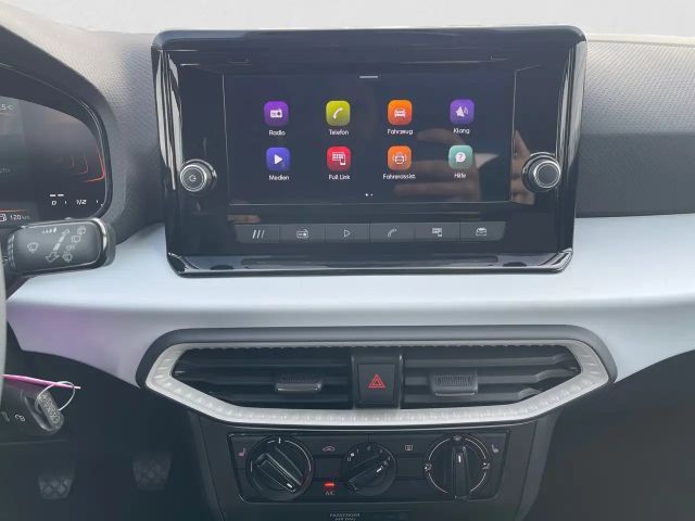 Seat Arona Reference