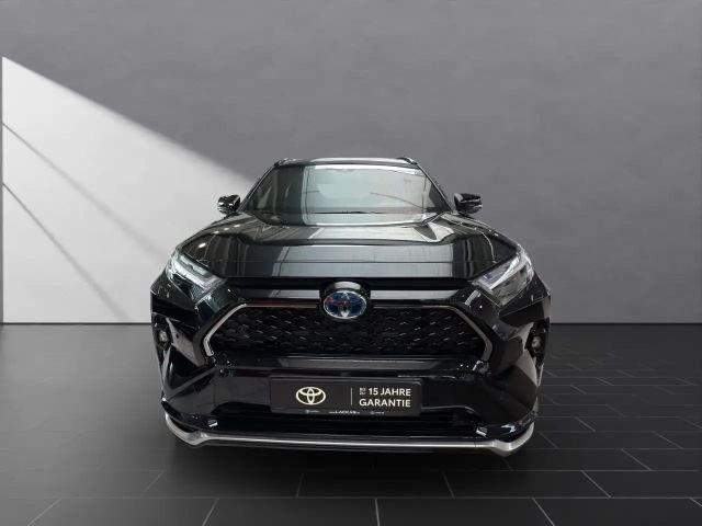 Toyota RAV4 Plug-in Team D