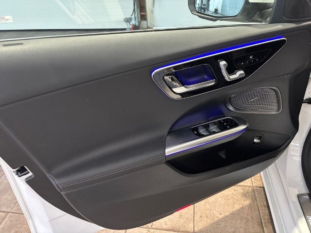 Mercedes-Benz C 200 C 200 d Sedan