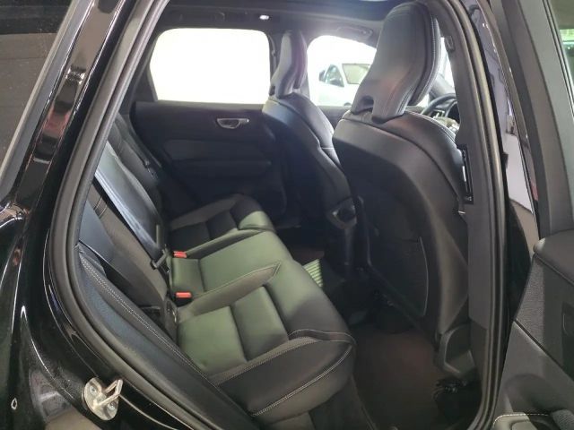 Volvo XC60 AWD Dark Plus Recharge T6