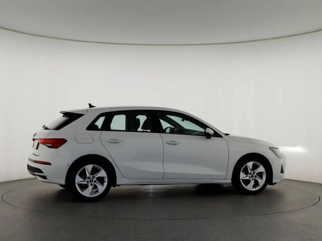 Audi A3 30 TDI Sedan