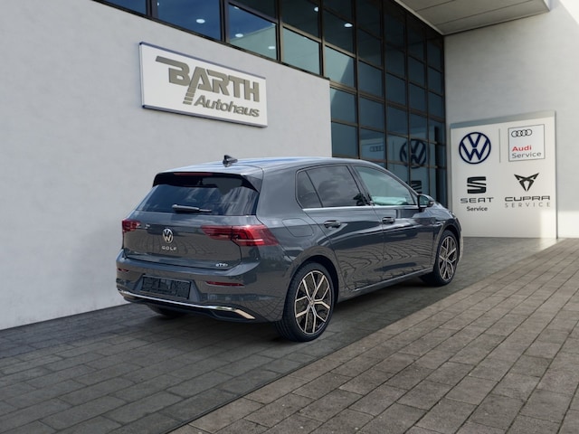 Volkswagen Golf 1.5 eTSI DSG