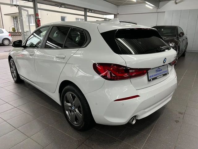 BMW 116 116d Advantage pakket Sedan