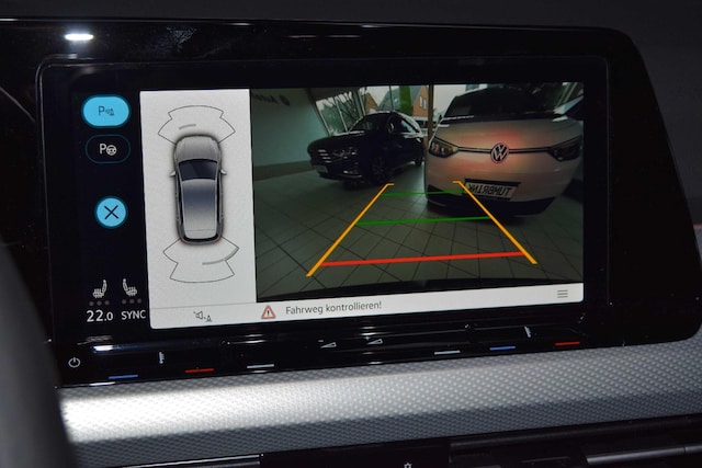 Volkswagen Golf TDI Navi Kamera GJR ACC