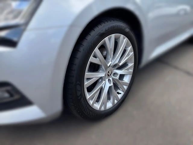 Skoda Superb 2.0 TDI Combi Style Style