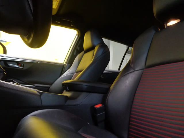 Suzuki Across E-Four Flash