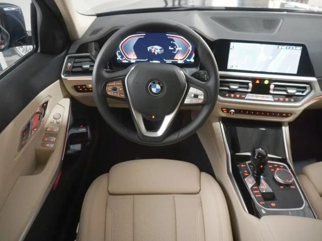 BMW 330 330i