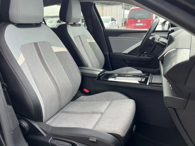 Opel Astra Elegance Hybrid Innovation