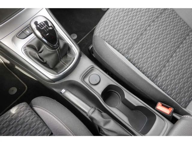 Opel Astra 1.2 Turbo Edition Turbo