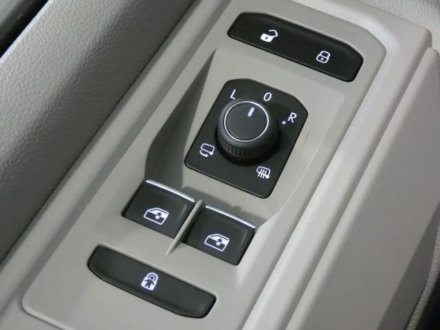 Volkswagen Multivan 2.0 TDI Lang T7