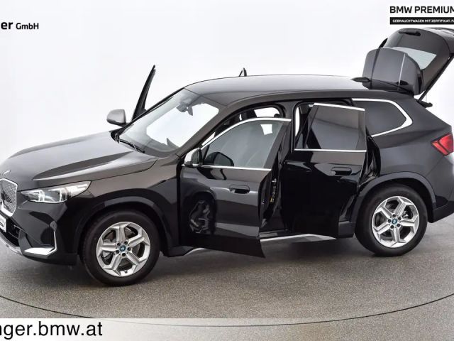 BMW iX1 xDrive30