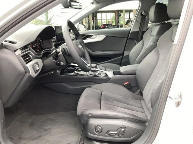 Audi A4 40 TDI Quattro S-Line