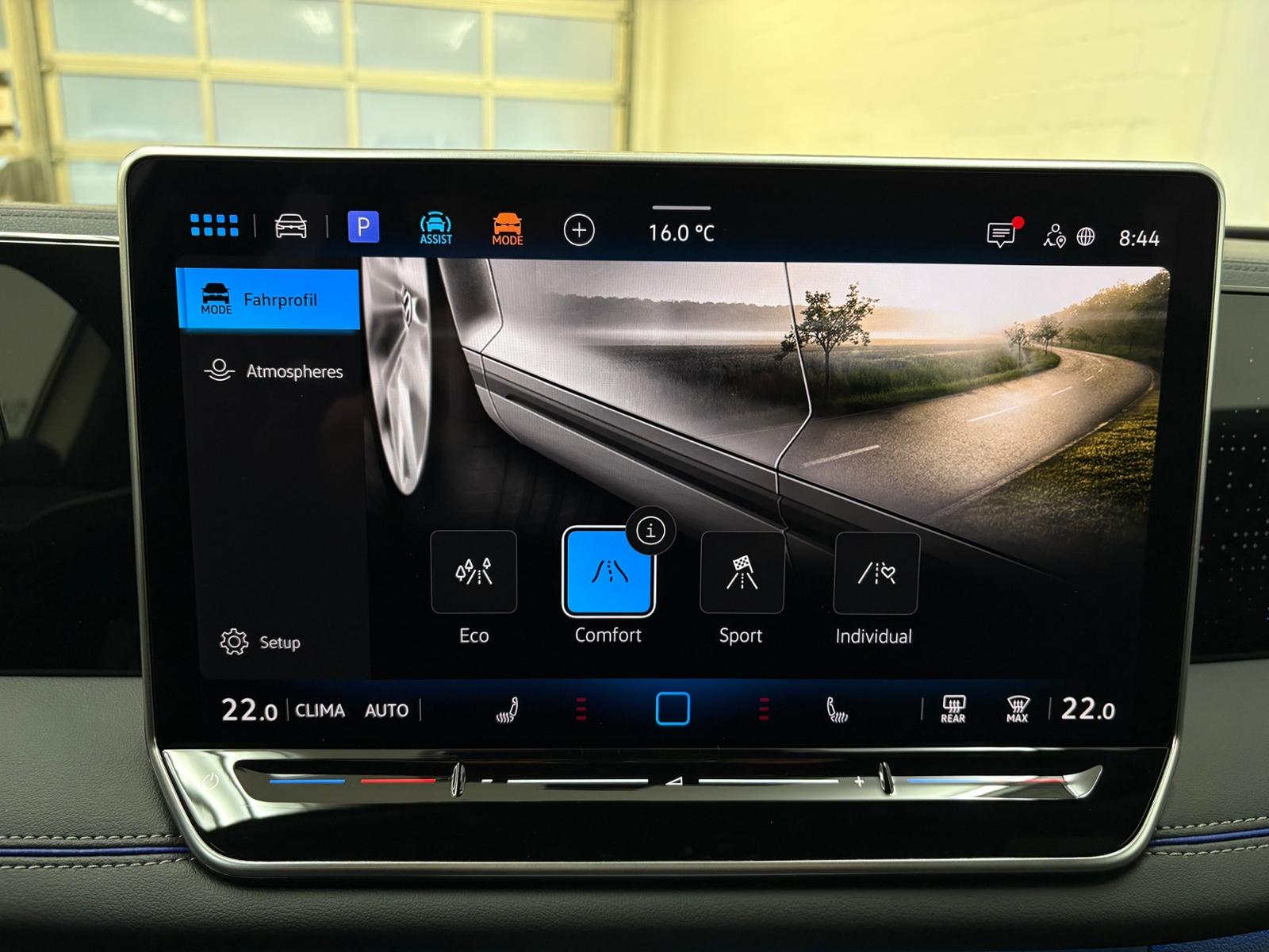 Volkswagen Tiguan 1.5 eTSI DSG IQ.Drive R-Line