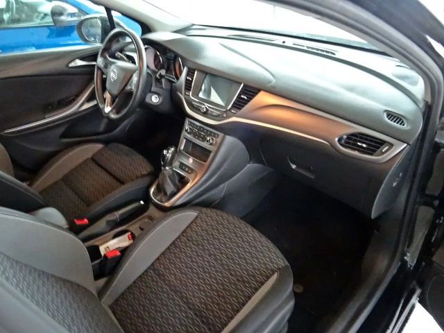 Opel Astra Edition Sports Tourer