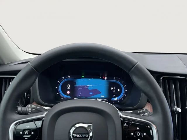 Volvo XC60 Dark Plus