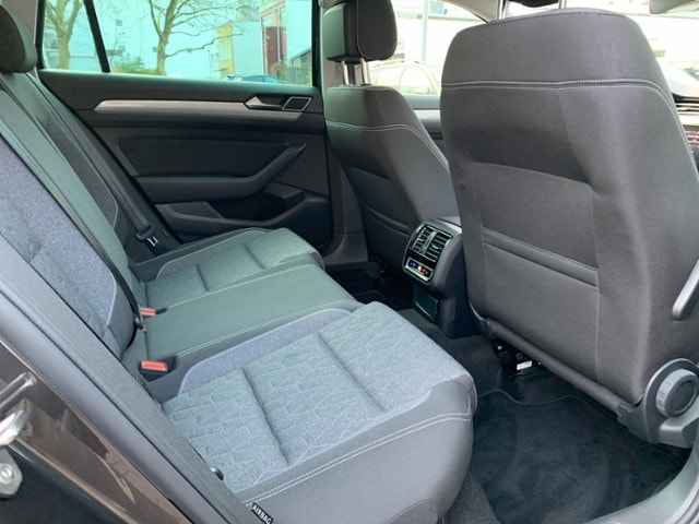 Volkswagen Passat 2.0 TDI Business DSG Variant