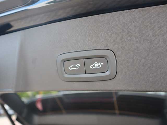 Volvo XC40 Plus Recharge