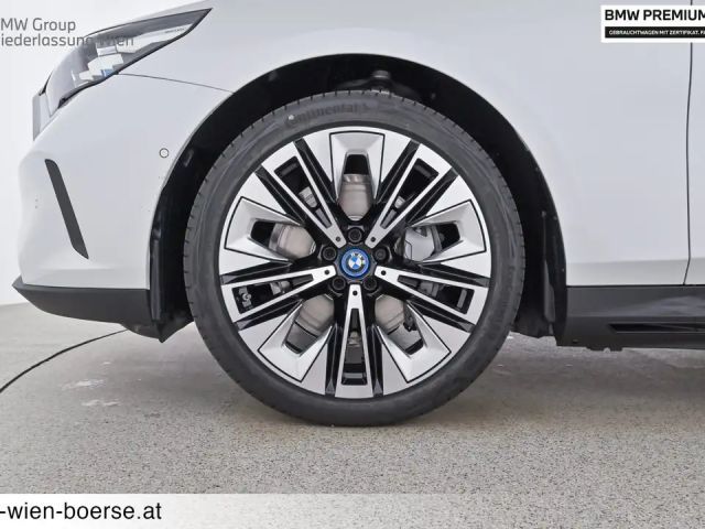 BMW i5 Sedan eDrive40