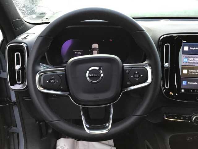 Volvo XC40 Core Recharge