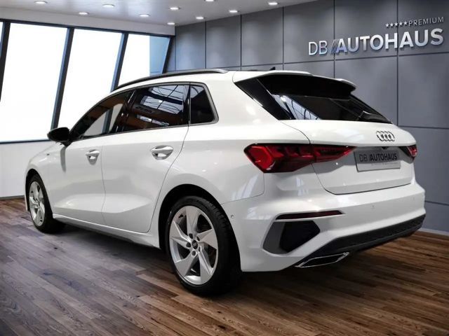 Audi A3 1.5 TFSI S-Line S-Tronic Sedan