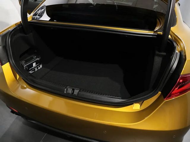 Alfa Romeo Giulia AT8 AWD Q4